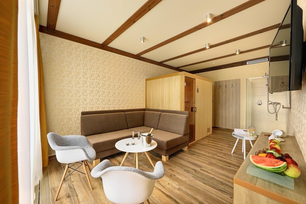 Hotel Resort Relax Dolni Vltavice Exterior photo